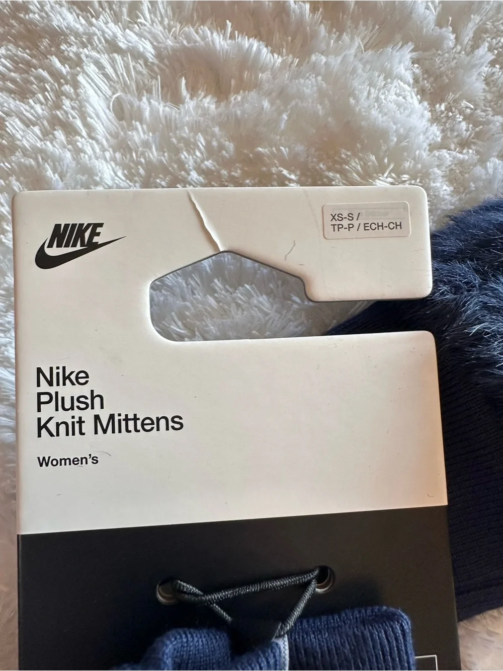 Nike Navy and White Fuzzy Knit Mittens